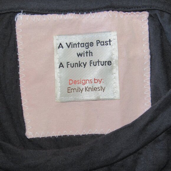 A Vintage Past With A Funky Future Emily Kniesly Tunic Lagenlook Top OS Coquette - Picture 4 of 4